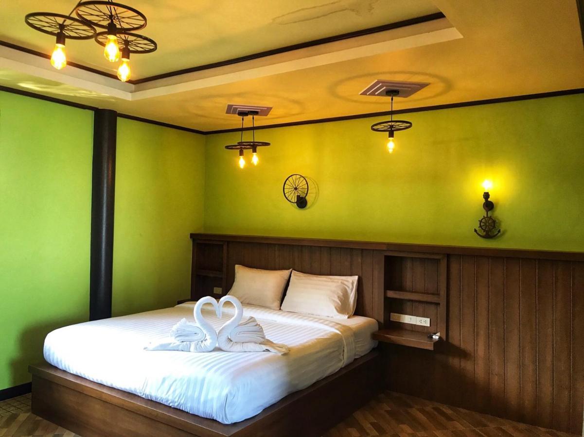 Hotel Mangrove House Lanta Old Town à Ko Lanta Extérieur photo