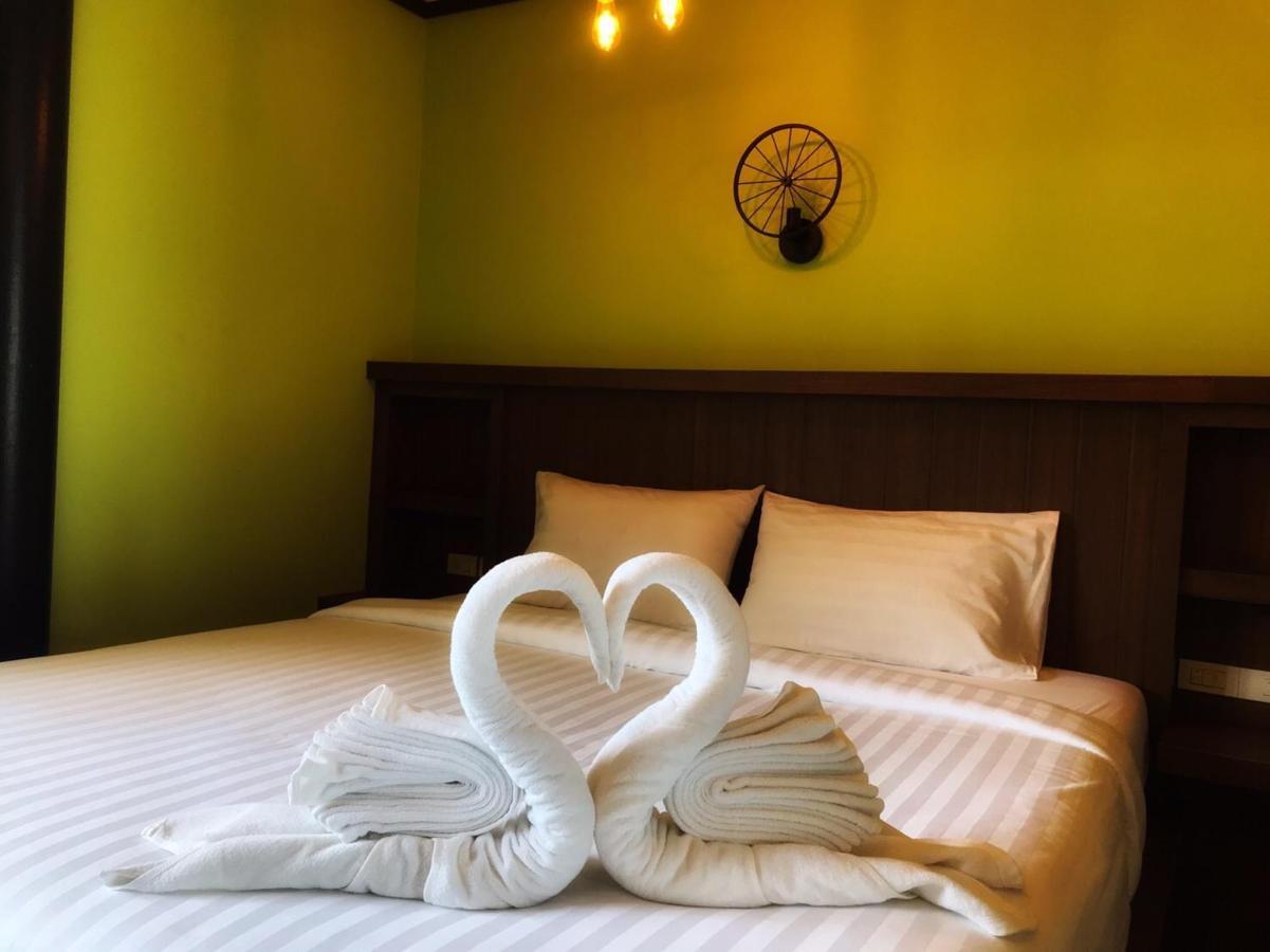 Hotel Mangrove House Lanta Old Town à Ko Lanta Extérieur photo